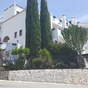 https://pueblo-evita-hill.1costadelsol.com